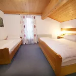 Fruehstueckspension Jagdhof Gasthuis Obertilliach
