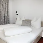 Gasthuis Fruehstueckspension Jagdhof 2*