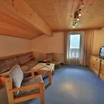 Fruehstueckspension Jagdhof Obertilliach