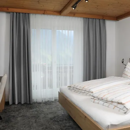 Affittacamere Fruehstueckspension Jagdhof Obertilliach